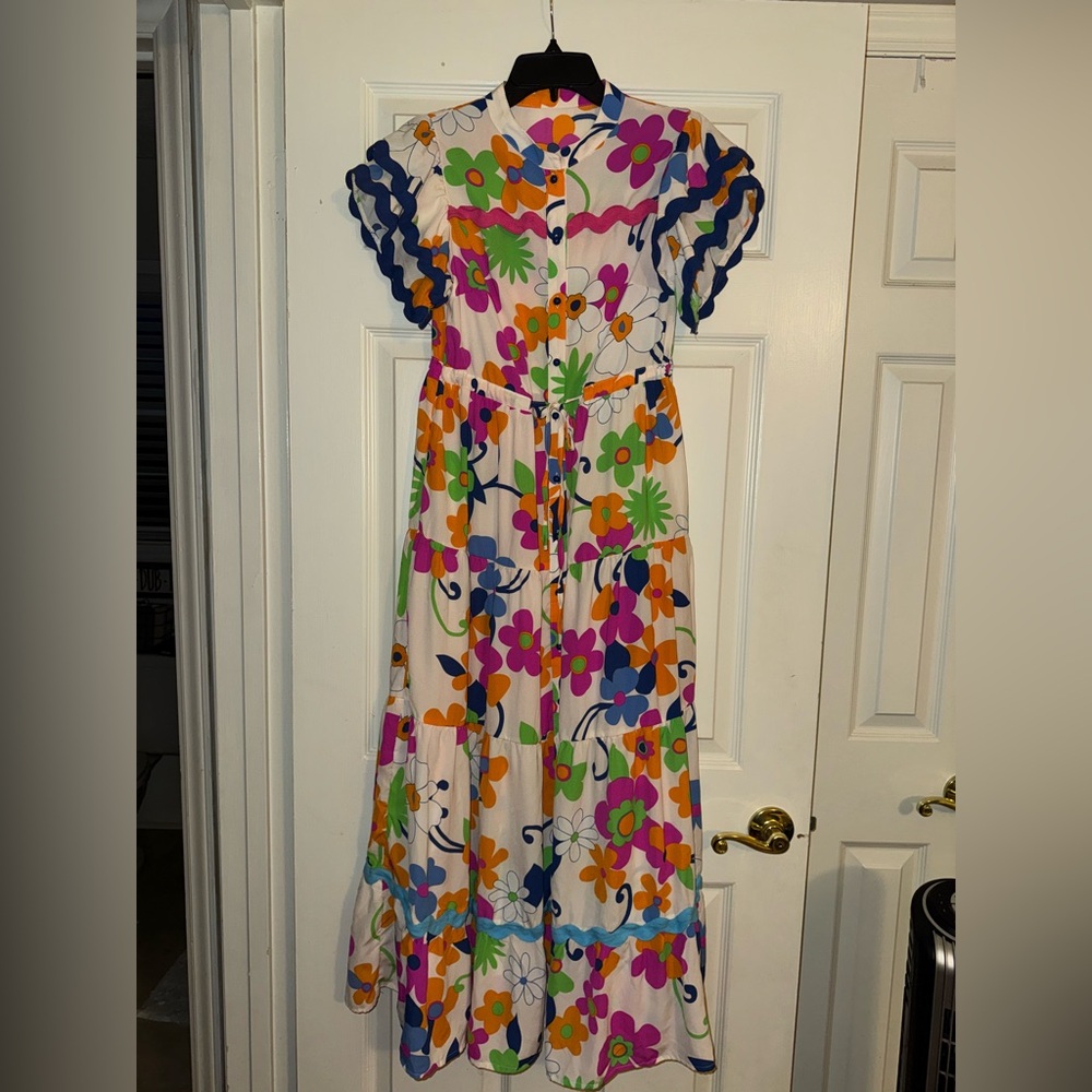 Floral Women’s Dress with Ruffle Sleeves